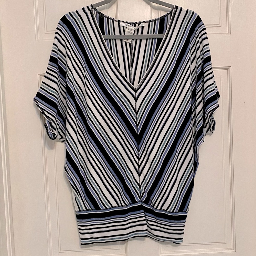 Awesome flattering top from Max Studio